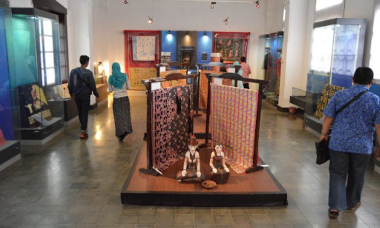 Kegiatan Museum Batik Pekalongan