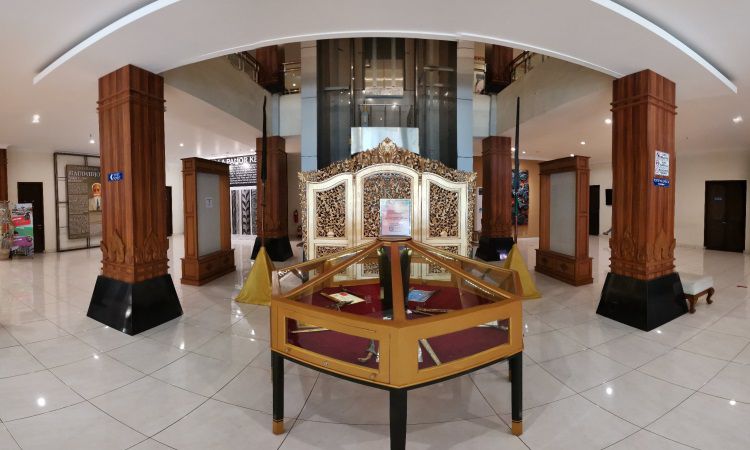 Koleksi Museum Keris Nusantara