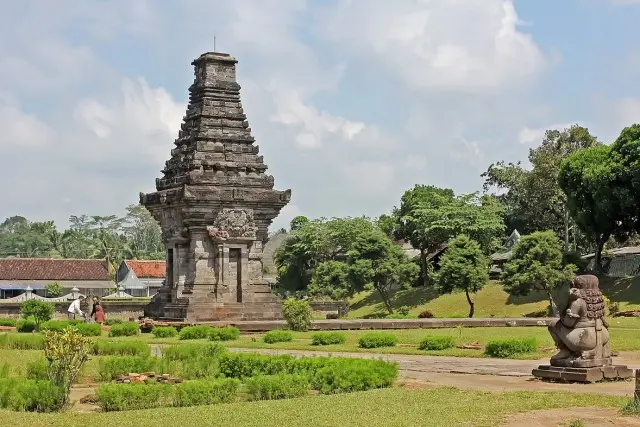 Candi Penataran