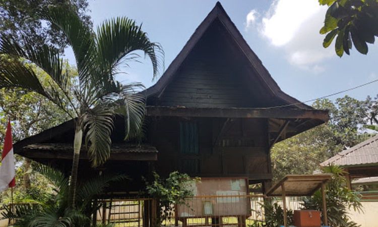 Saung Ranggon, Tempat Wisata di Bekasi