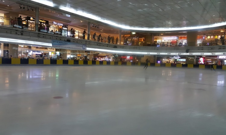 Ice Skating Mall Taman Anggrek