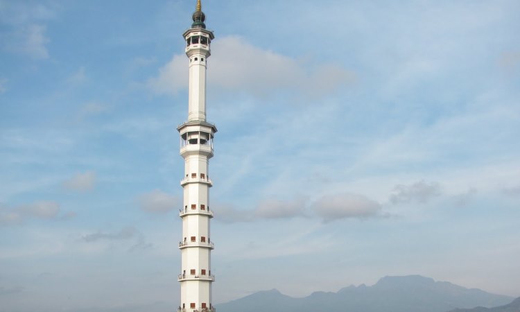 Menara Asmaul Husna