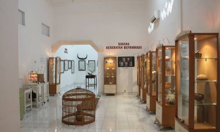 Museum Kesehatan Dr. Adhyatma