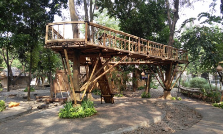 Taman Bambu