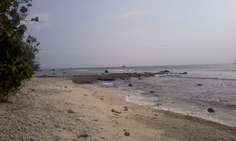 Pantai Cipenyu
