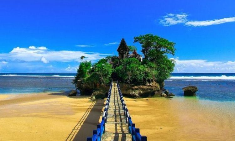 19 Wisata Pantai Terhits di Malang yang Wajib Anda