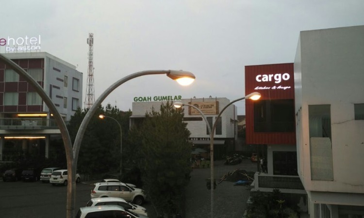 Cargo Kitchen & Lounge