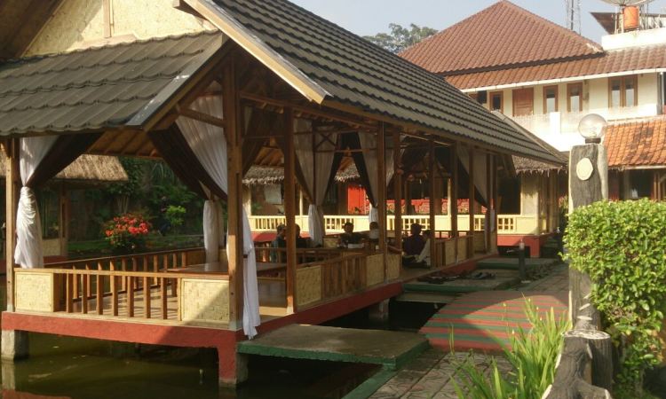 Rumah Makan Sari Cobek Cangkuang
