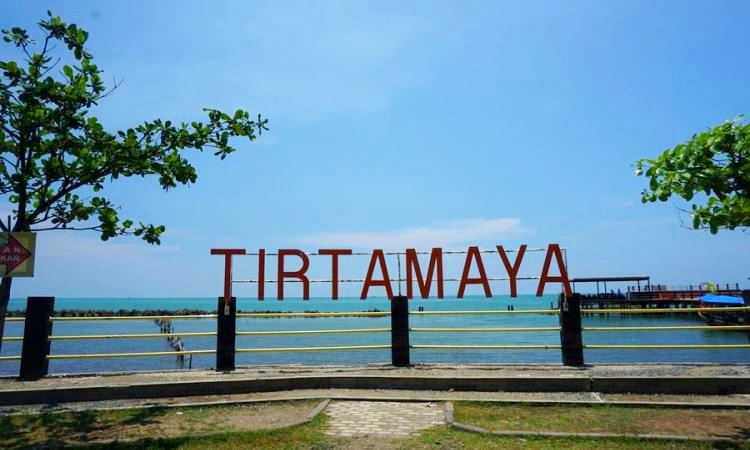 Pantai Tirtamaya, Wisata Pantai Favorit di Indramayu