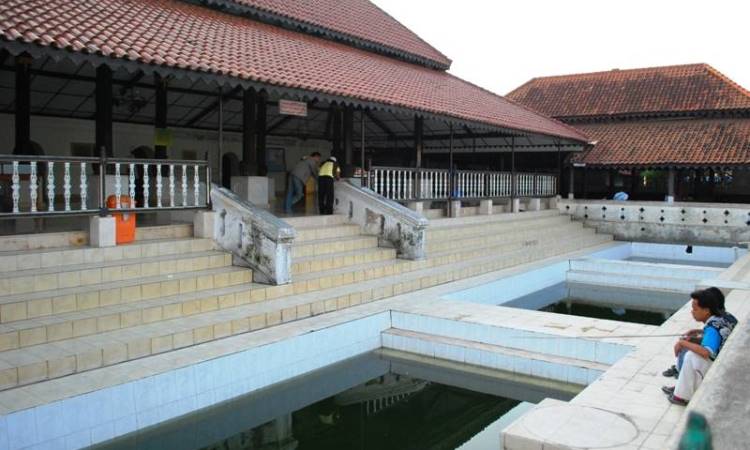 Kegiatan Menarik di Masjid Agung Banten