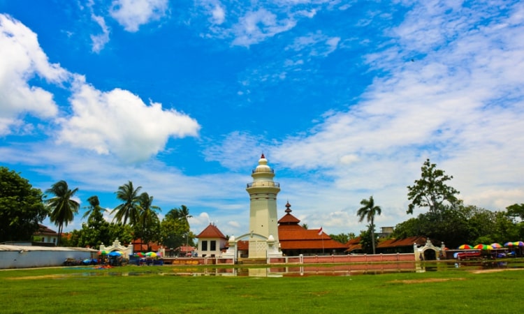 Rute Menuju Kawasan Masjid Agung Banten