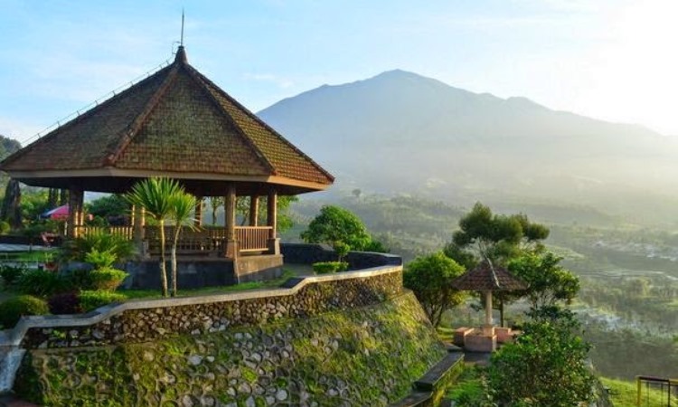 Ketep Pass, Menikmati Keindahan Alam Gunung Kembar di Magelang