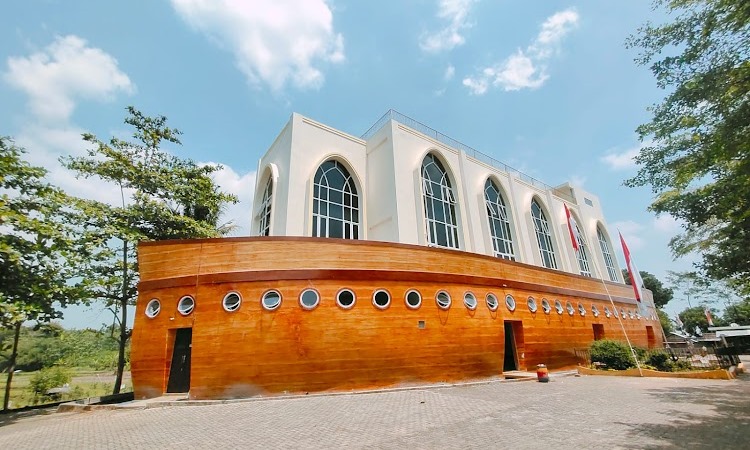 Masjid As Safinatun Najah