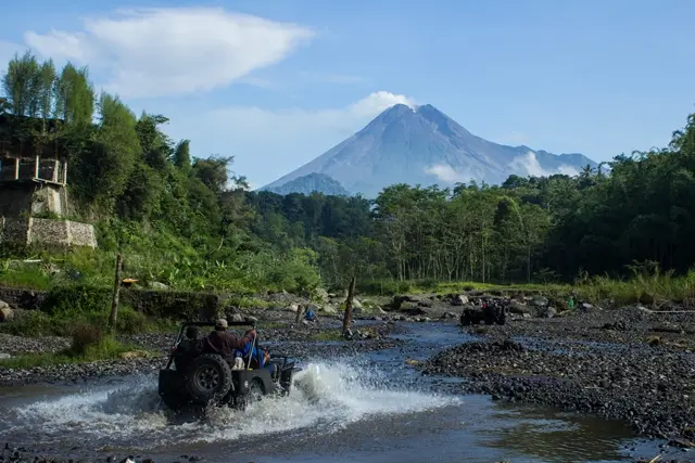 Shutterstock Lava Tour Merapi