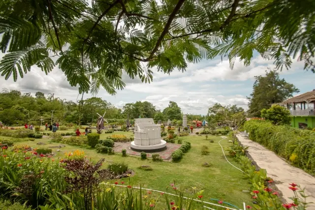 Shutterstock The World Landmark Merapi Park