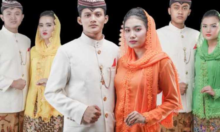 7 Pakaian Adat Jawa Timur, Keunikan & Kegunaannya
