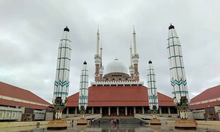 Daya Tarik Masjid Agung Jawa Tengah