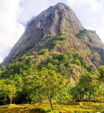 Gunung Parang, Spot Favorit Para Pecinta Panjat Tebing di Purwakarta