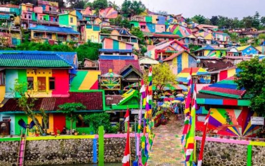 Kampung Pelangi Semarang, Spot Terbaik untuk Pecinta Fotografi
