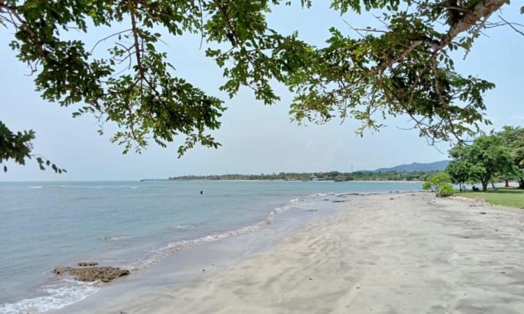 Pantai Marina Anyer, Objek Wisata Pantai yang Memukau di Banten