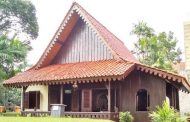 4 Rumah Adat DKI Jakarta yang Unik & Sarat Makna
