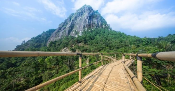 Sasak Panyawangan, Sensasi Melintasi Jembatan Bambu dengan View Keren