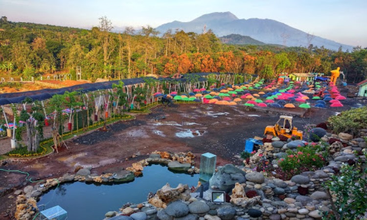 Overview of the Hits Recreation Park in Semarang