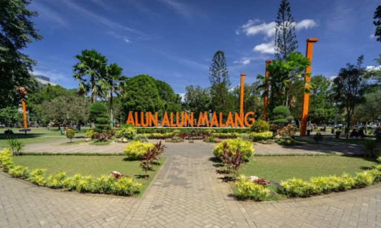 Alun-Alun Kota Malang, Taman Rekreasi Favorit untuk Liburan Keluarga