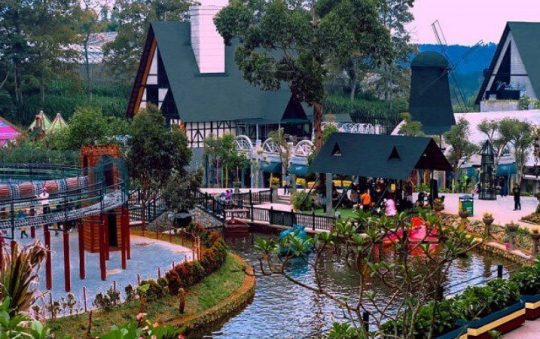 Lembang Park & Zoo, Wisata Kebun Binatang yang Dilengkapi Wahana Permainan