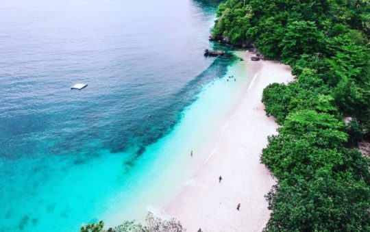 Pantai Sendang Biru, Destinasi Wisata Bahari yang Kaya Pesona di Malang