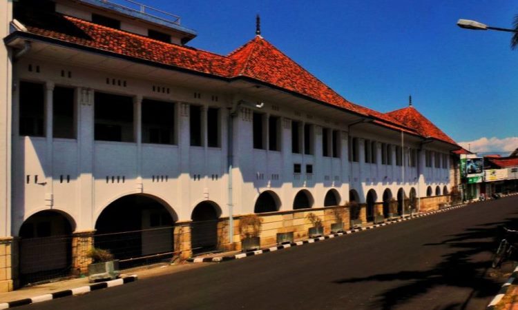Gedung British American Tobacco, Gedung Bersejarah yang Unik di Cirebon