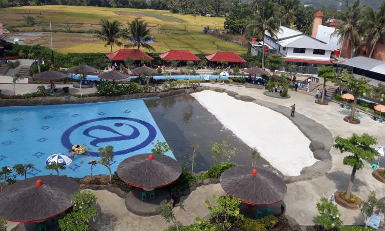 Ampera Waterpark, Taman Rekreasi Air Hits Bertema Negeri Dongeng di Tasikmalaya