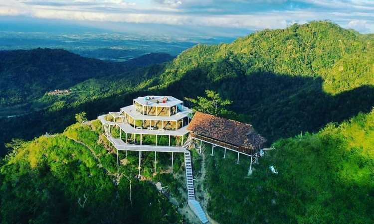 Bukit Menoreh, Objek Wisata Alam dengan Panorama Memukau di Kulon Progo