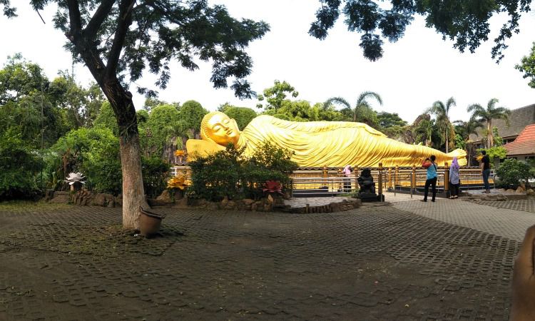 Kegiatan Menarik di Patung Buddha Tidur