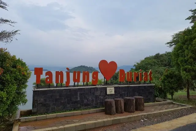 Alamat Wisata Tanjung Duriat