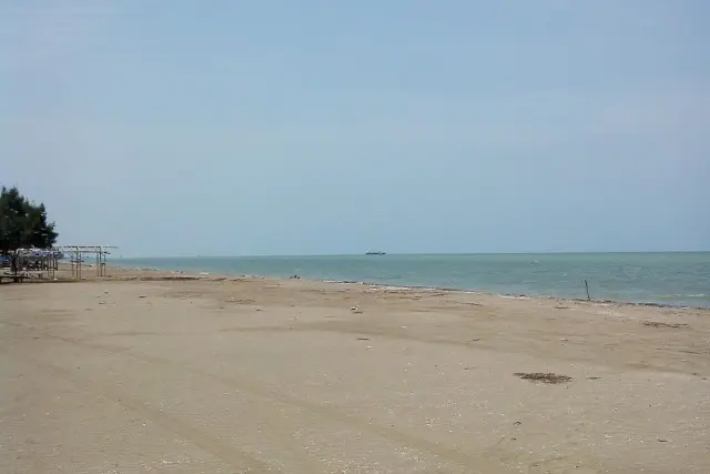 Alamat Pantai Tanjung Pakis